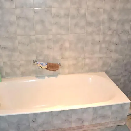Appartement Confortable A Avec Balcon