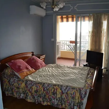 Confortable A Avec Balcon Appartement Ajaccio (Corsica)