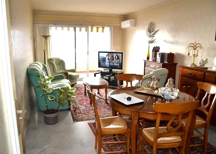 Confortable A Avec Balcon أجاكسيو