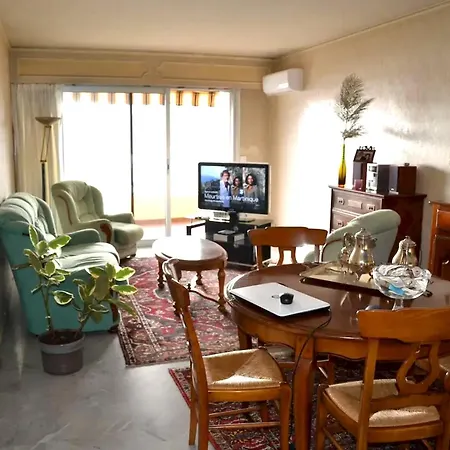 Confortable A Avec Balcon Ajaccio (Corsica)