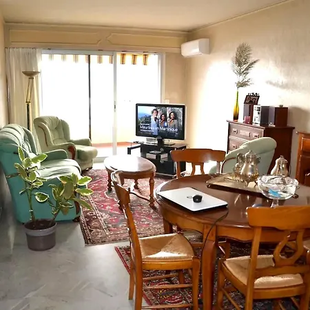 Confortable A Avec Balcon Ajaccio (Corsica)