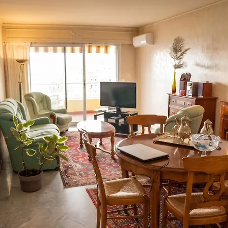 Confortable A Avec Balcon Ajaccio (Corsica)